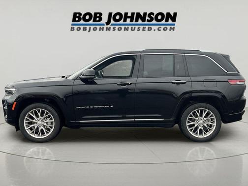2023 Jeep Grand Cherokee Summit