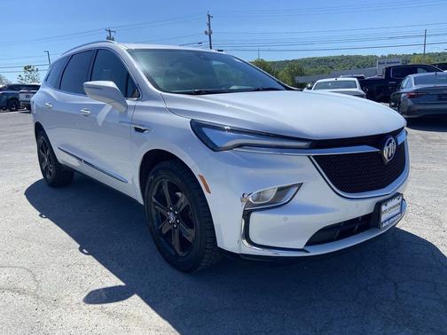 White Frost Tricoat 2024 Buick Enclave Essence AWD