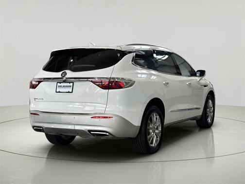 2023 Buick Enclave Essence AWD