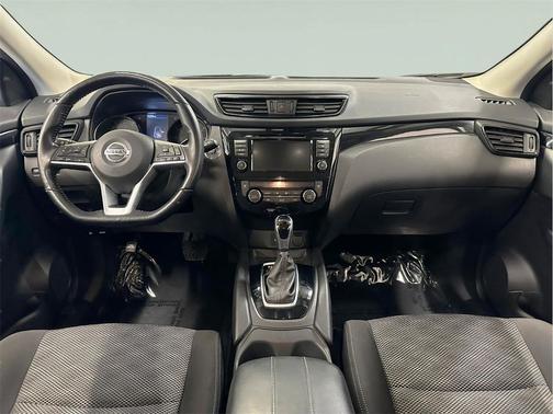 2020 Nissan Rogue Sport SV