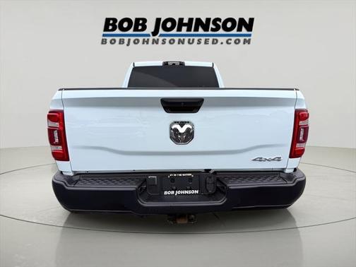 2022 RAM 2500 Tradesman Crew Cab 4x4 6'4' Box