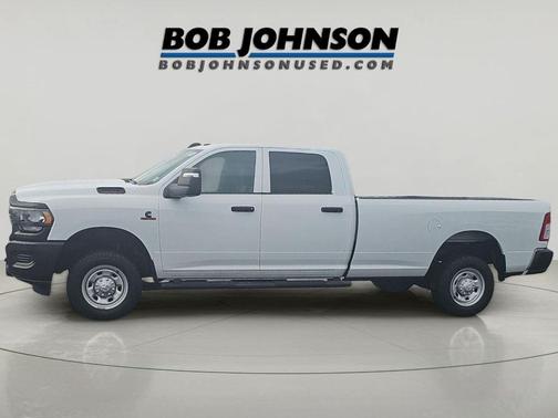 2024 RAM 2500 Tradesman Crew Cab 4x4 8' Box