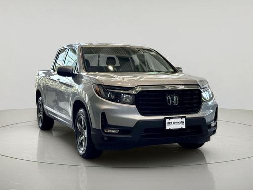 Lunar Silver Metallic 2023 Honda Ridgeline RTL-E