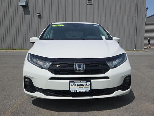 Platinum White Pearl 2025 Honda Odyssey Elite