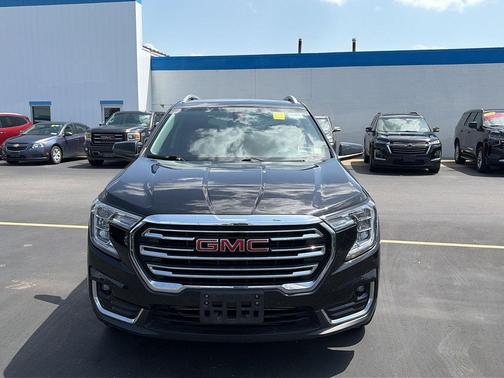 Ebony Twilight Metallic 2023 GMC Terrain SLT