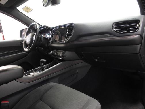 DB Black Clearcoat 2025 Dodge Durango GT AWD