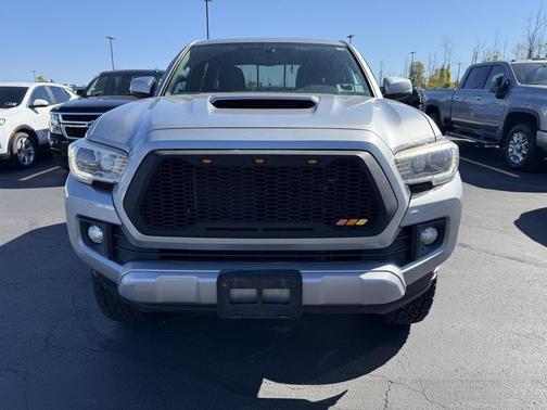2017 Toyota Tacoma SR5