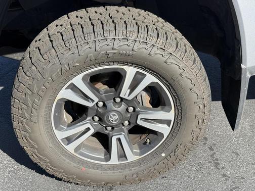 2017 Toyota Tacoma SR5