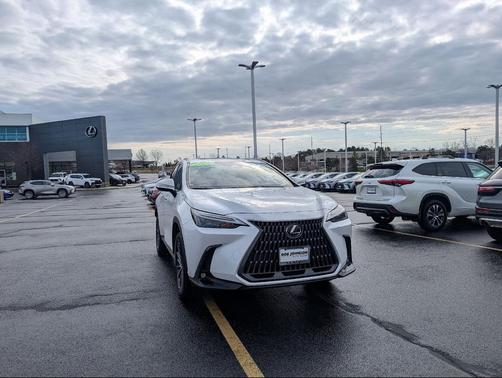 Eminent White Pearl 2022 Lexus NX 350h AWD