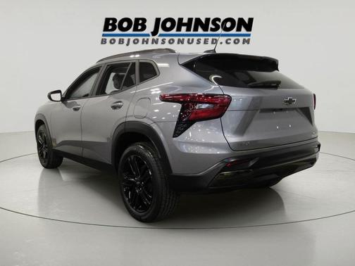 Sterling Gray Metallic 2024 Chevrolet Trax FWD ACTIV