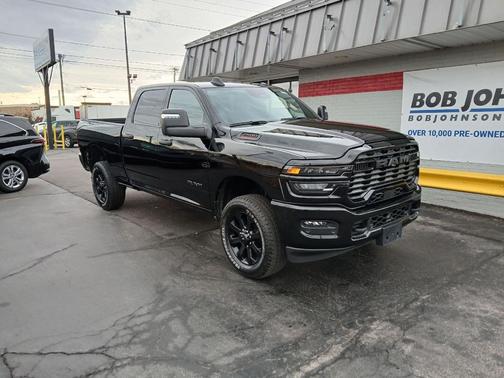 2025 RAM 2500 Big Horn Crew Cab 4x4 6'4' Box