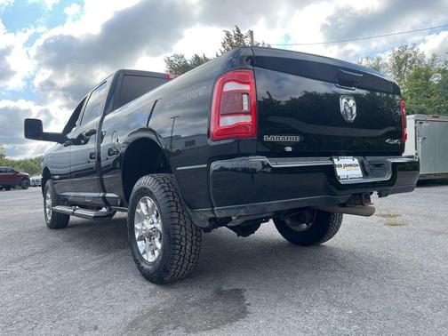 2023 RAM 2500 Laramie Crew Cab 4x4 6'4' Box
