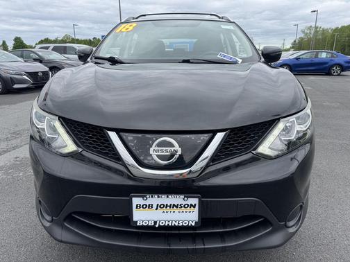 Magnetic Black 2018 Nissan Rogue Sport SV