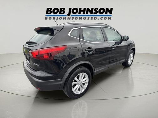 Magnetic Black 2018 Nissan Rogue Sport SV