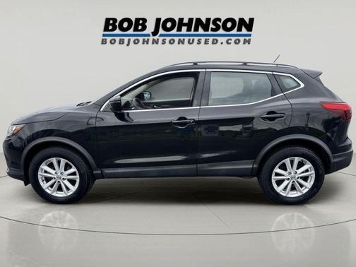Magnetic Black 2018 Nissan Rogue Sport SV