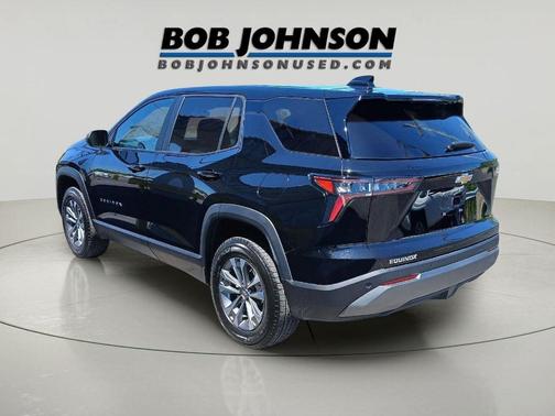Mosaic Black Metallic 2025 Chevrolet Equinox 1LT