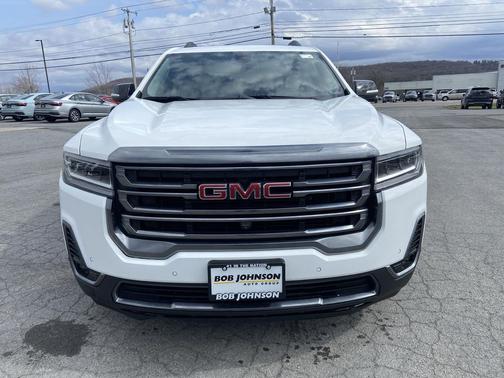 Summit White 2023 GMC Acadia AT4