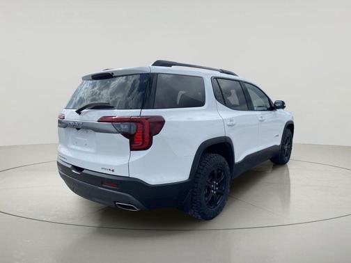Summit White 2023 GMC Acadia AT4