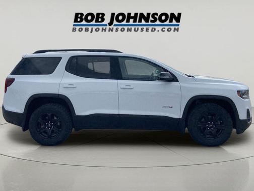 Summit White 2023 GMC Acadia AT4