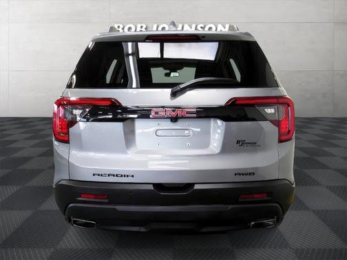 2023 GMC Acadia AWD SLT