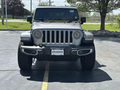 Billet Silver Metallic Clearcoat 2018 Jeep Wrangler Unlimited Sahara