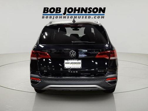BLUE 2024 Volkswagen Taos 1.5T SE