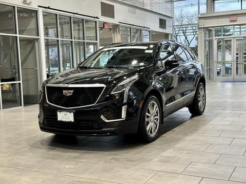 2023 Cadillac XT5 Sport