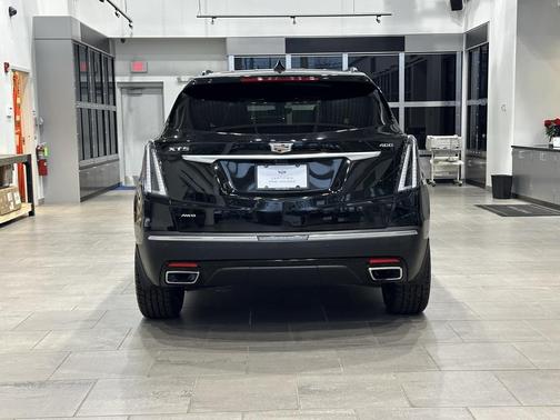 2023 Cadillac XT5 Sport