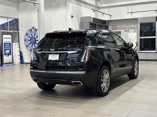 2023 Cadillac XT5 Sport
