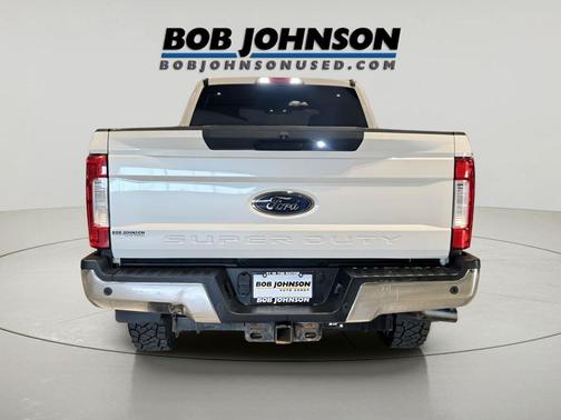 White Platinum Metallic Tri-Coat 2019 Ford F-250 Lariat