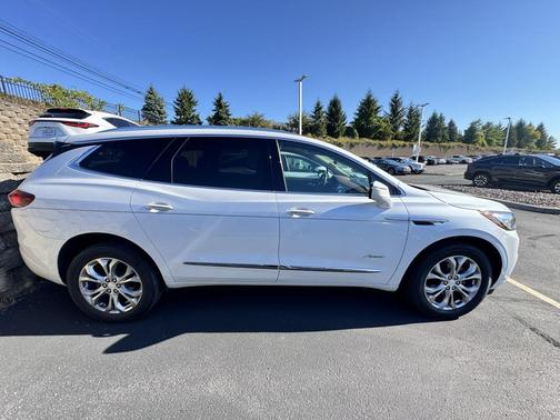 2021 Buick Enclave AWD Avenir