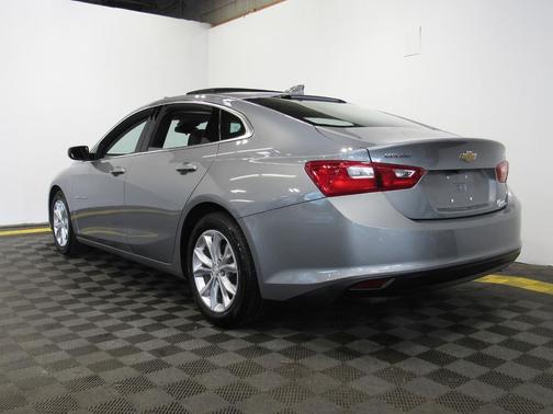 Sterling Gray Metallic 2023 Chevrolet Malibu FWD 1LT