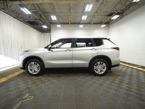 2023 Mitsubishi Outlander ES 2.5 S-AWC