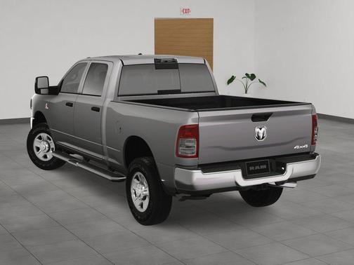 2024 RAM 2500 Tradesman Crew Cab 4x4 6'4' Box