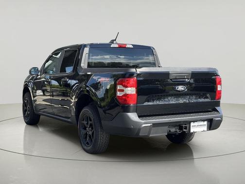 Shadow Black 2025 Ford Maverick XLT