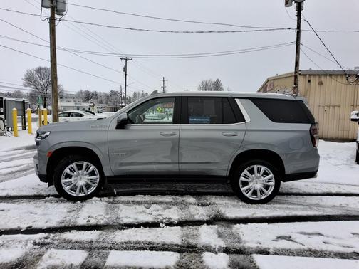 2024 Chevrolet Tahoe 4WD High Country