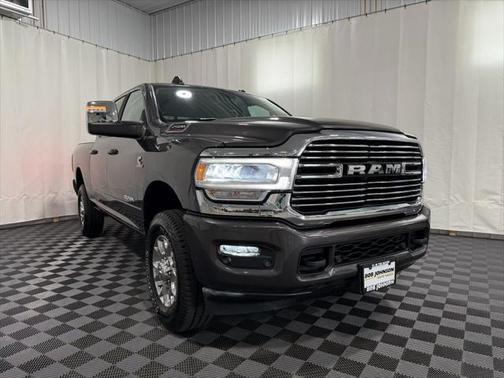 2024 RAM 2500 Laramie Crew Cab 4x4 6'4' Box