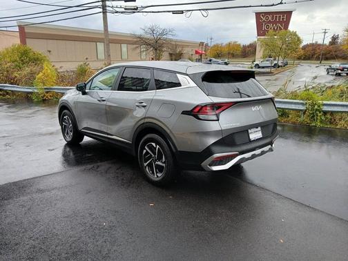 2023 Kia Sportage Hybrid LX