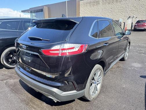 Agate Black 2020 Ford Edge Titanium