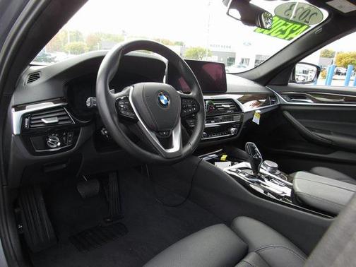 2023 BMW 530 i xDrive