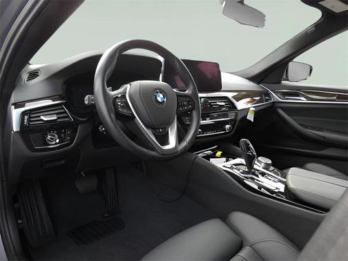 2023 BMW 530 i xDrive