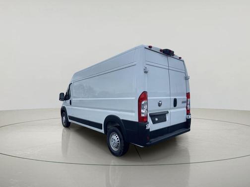Bright White Clearcoat 2025 RAM ProMaster 2500 Tradesman