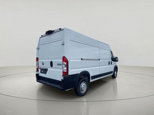 Bright White Clearcoat 2025 RAM ProMaster 2500 Tradesman