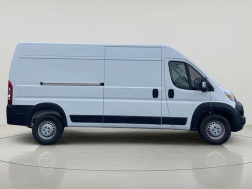 Bright White Clearcoat 2025 RAM ProMaster 2500 Tradesman