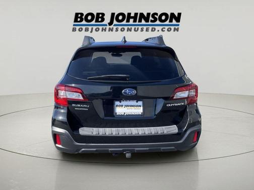 Crystal Black Silica 2019 Subaru Outback 2.5i Premium