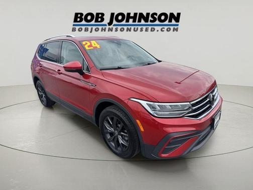 Kings Red Metallic 2024 Volkswagen Tiguan 2.0T SE 4MOTION