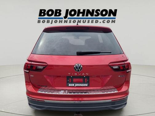 Kings Red Metallic 2024 Volkswagen Tiguan 2.0T SE 4MOTION