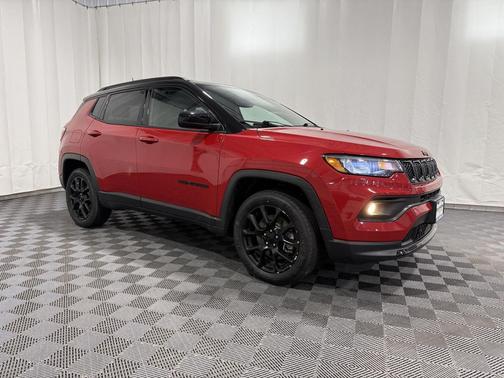 Redline Pearlcoat 2023 Jeep Compass Latitude