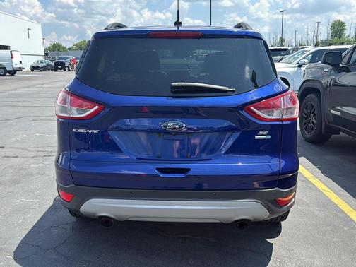 Deep Impact Blue Metallic 2014 Ford Escape SE
