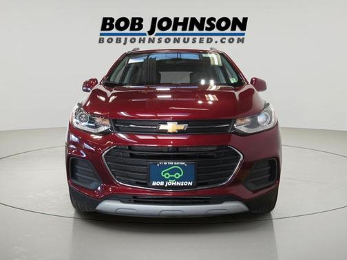 Crimson Metallic 2022 Chevrolet Trax LT